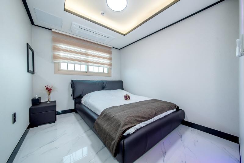סאוגוויפו Jeju Skyhill Pension מראה חיצוני תמונה