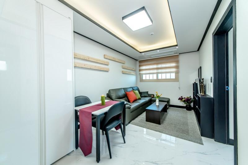 סאוגוויפו Jeju Skyhill Pension מראה חיצוני תמונה